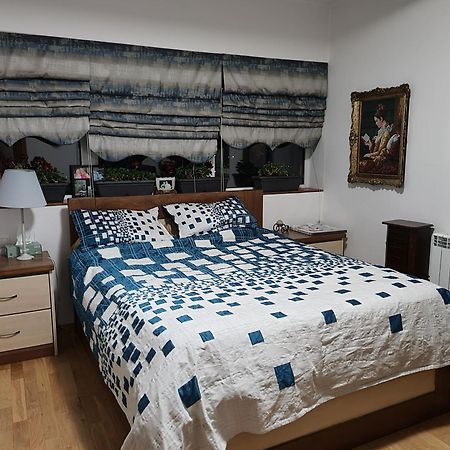 Villa Diana Apartments Skopje Bilik gambar