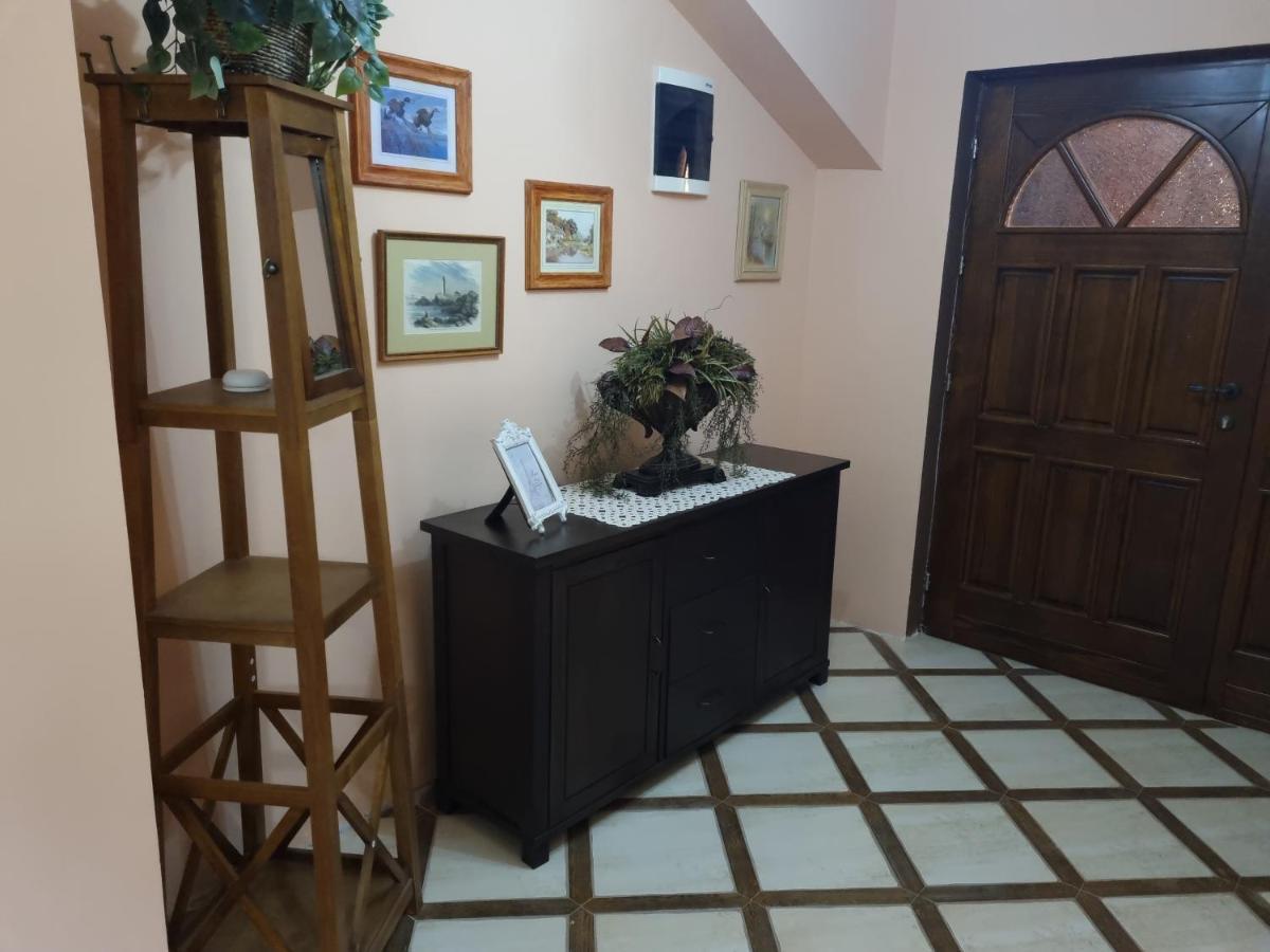 Villa Diana Apartments Skopje Luaran gambar