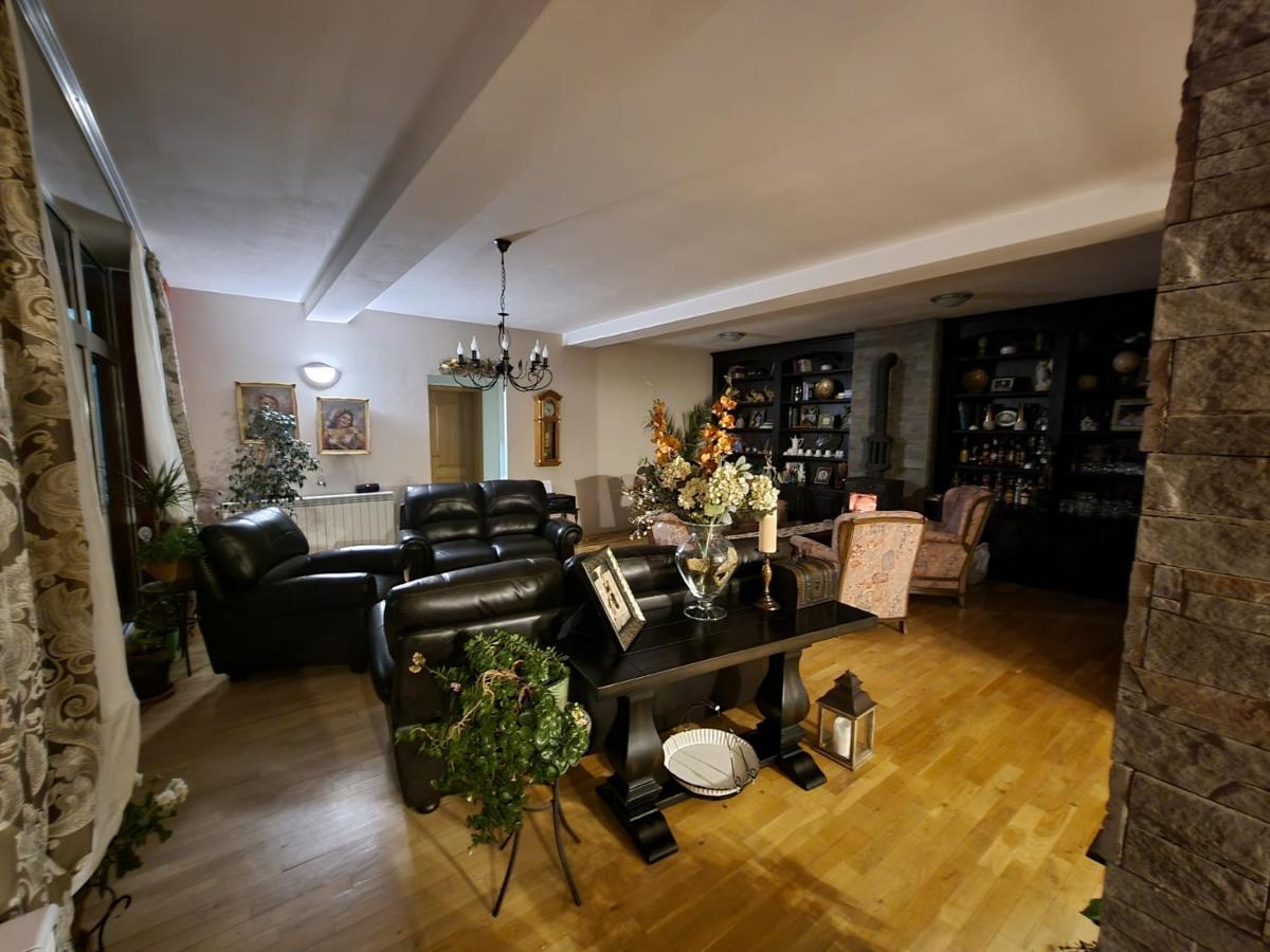 Villa Diana Apartments Skopje Luaran gambar