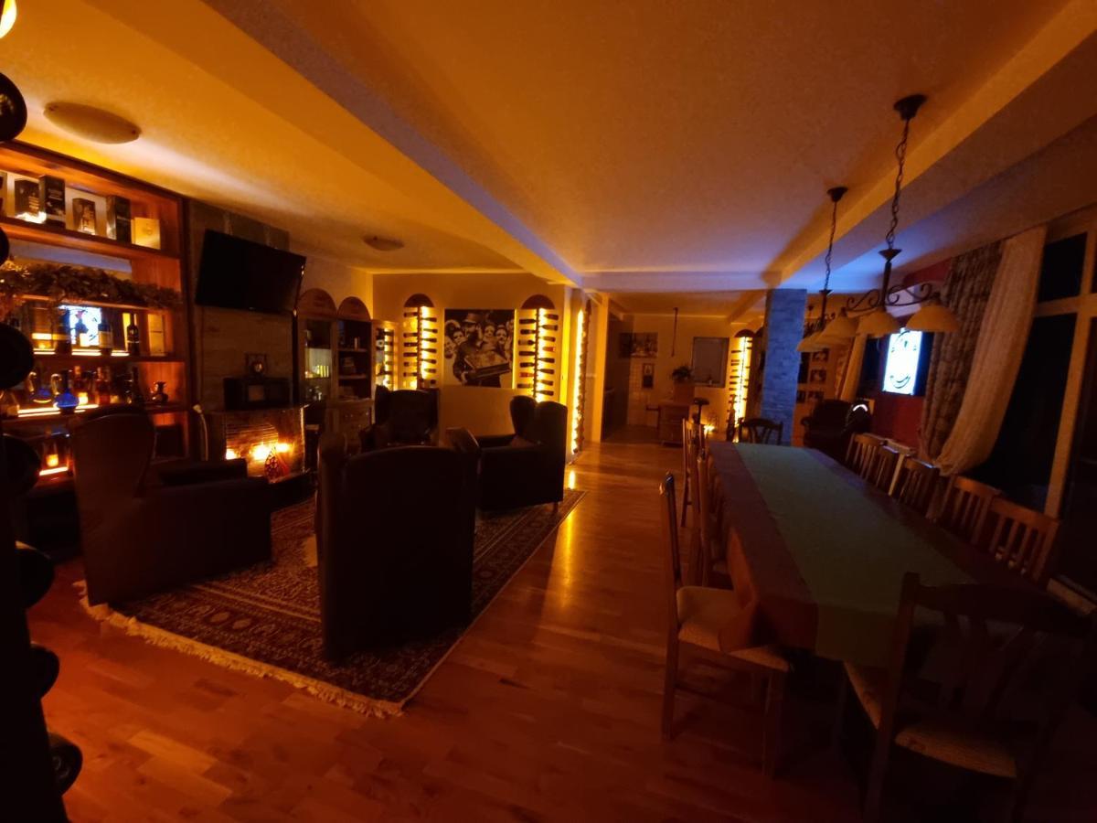 Villa Diana Apartments Skopje Luaran gambar