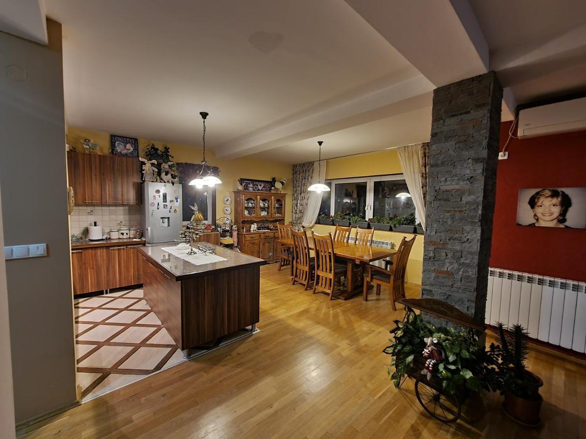 Villa Diana Apartments Skopje Luaran gambar