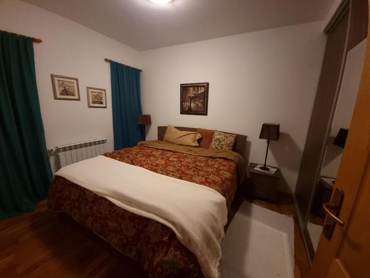 Villa Diana Apartments Skopje Luaran gambar